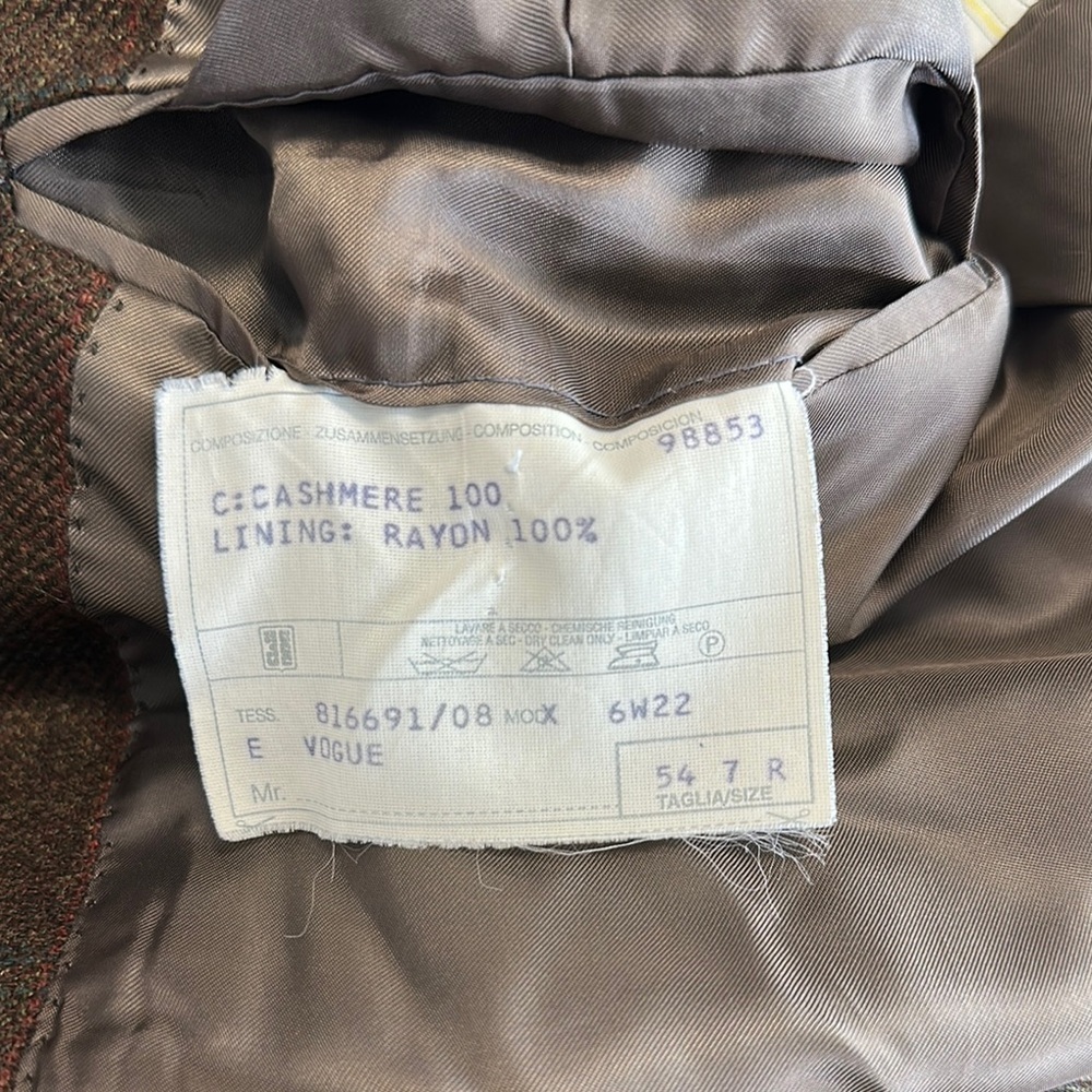 Corneliani Brown Sport Coat with Notched Lapel and Structured Shoulders Size 48L - Picture 15 of 15